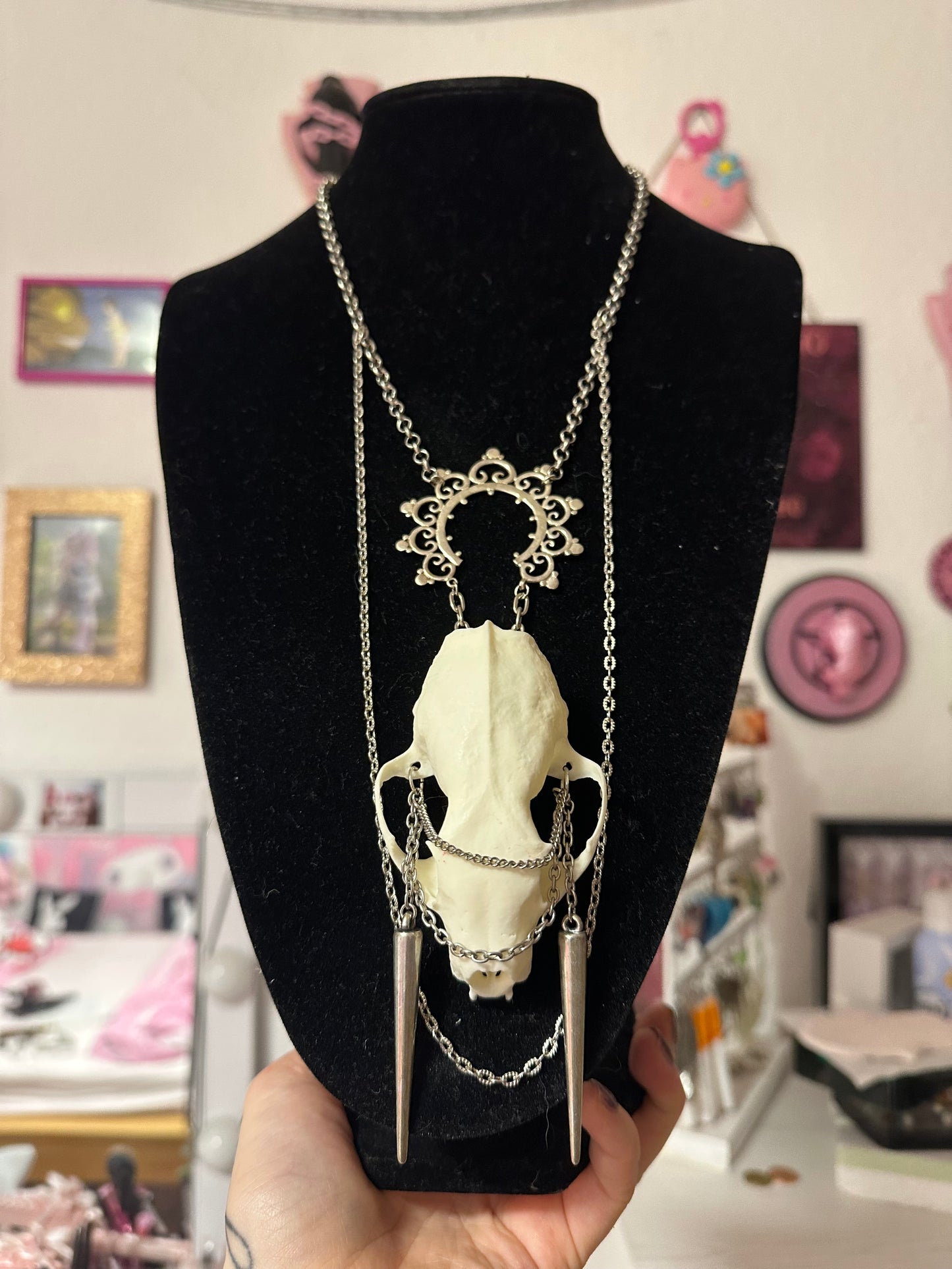 Kette mit echtem Marderschädel