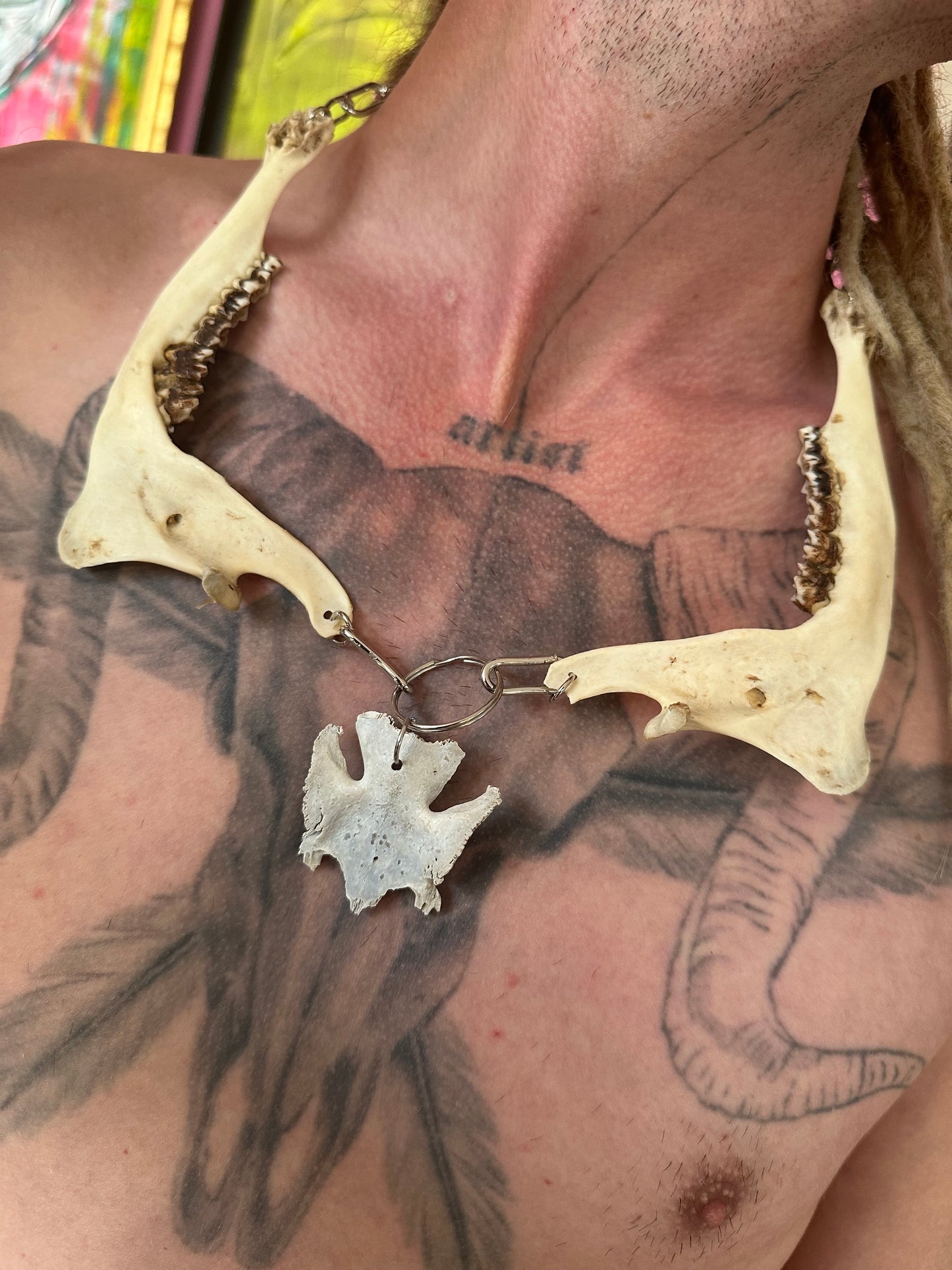 Kette aus echten Reh Kieferknochen