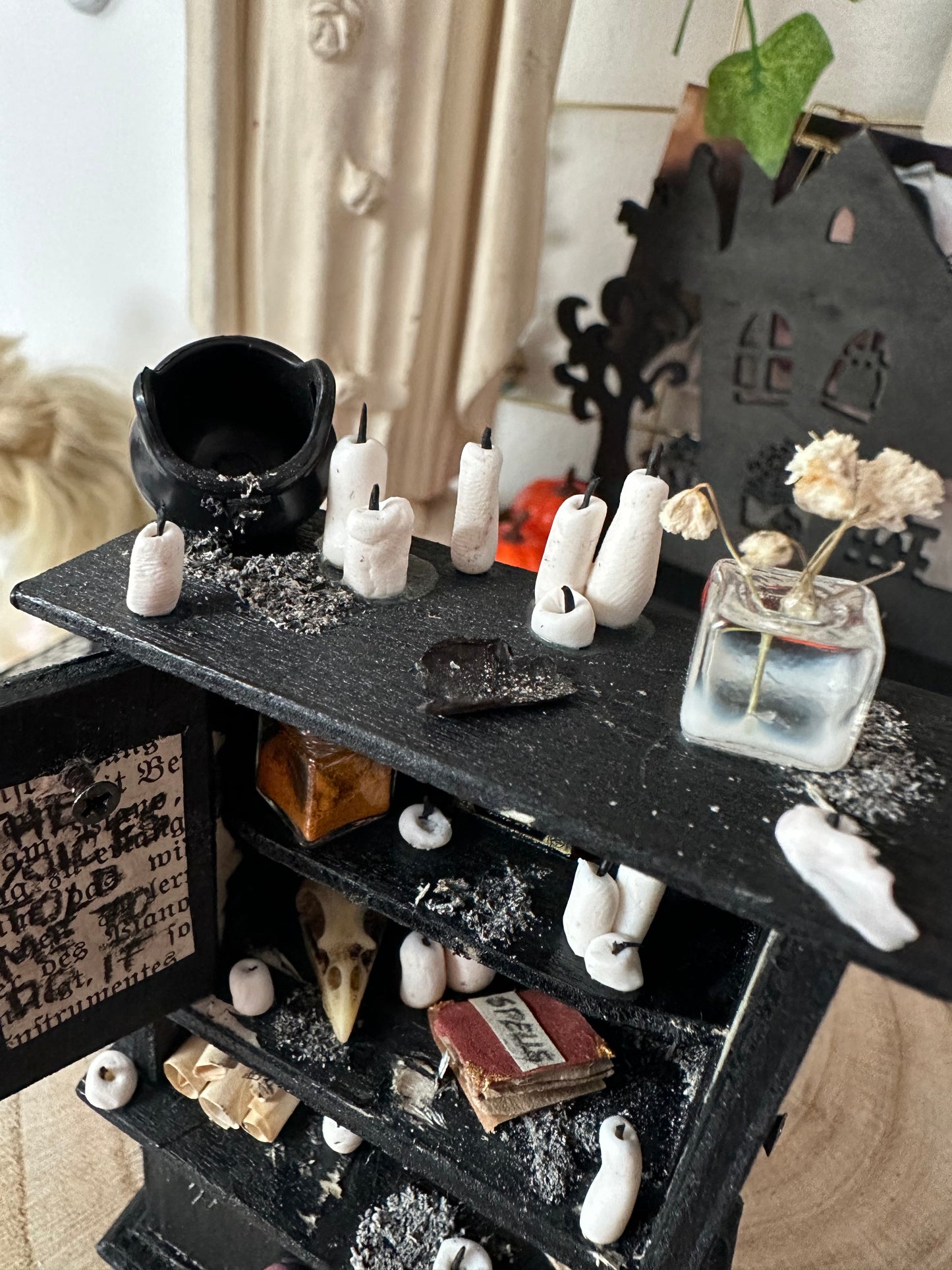 Miniatur Schrank Halloween