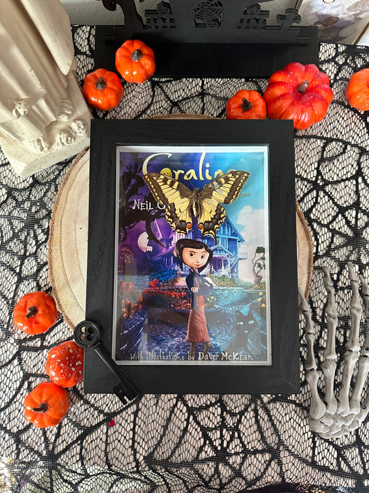 Rahmen mit echtem Schmetterling "Coraline" Halloween