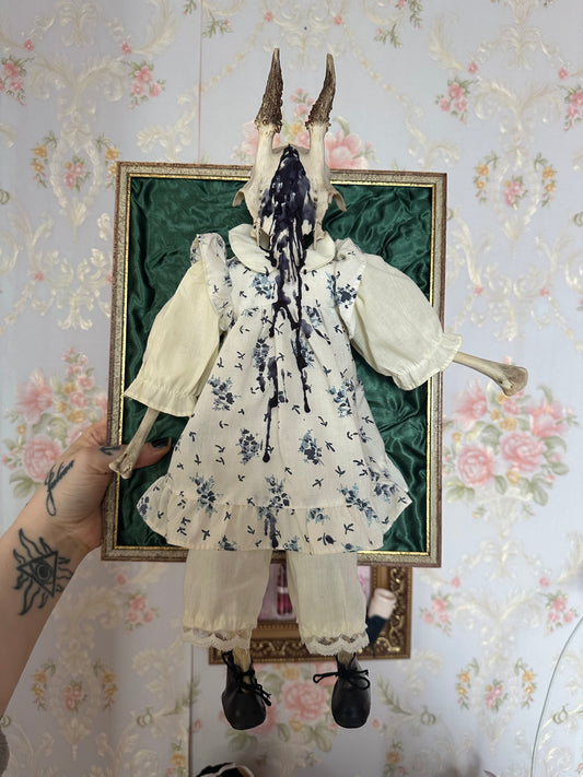 Rahmen „Tracy“ mit echtem Geweih und echten Hühnerknochen