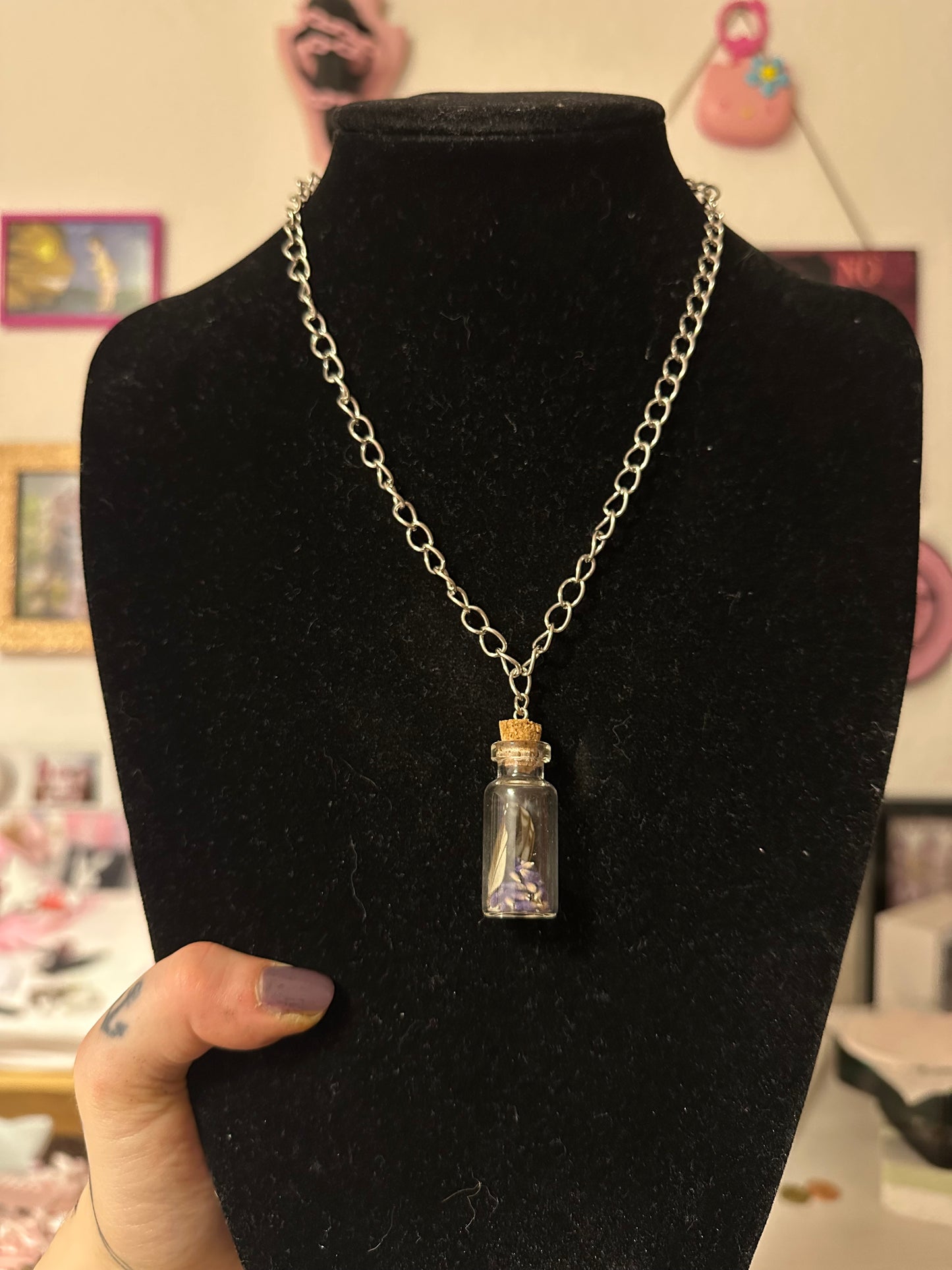 Kette mit echtem Schmetterlingsflügel