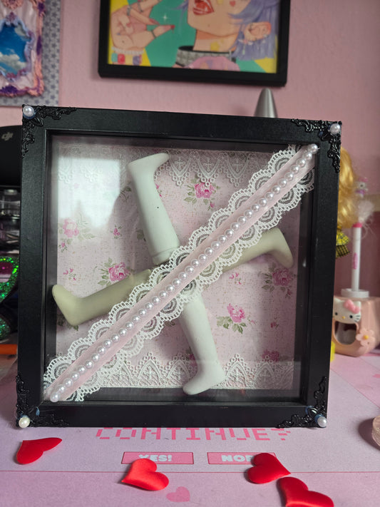 Rahmen "Puppen gegen Rechts"