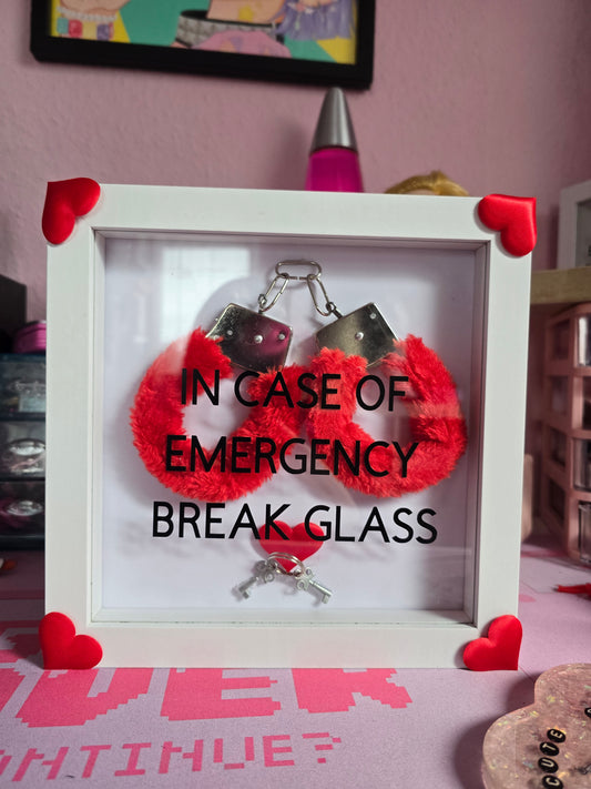 Rahmen "EMERGENCY No.6" - Sugar and Spice