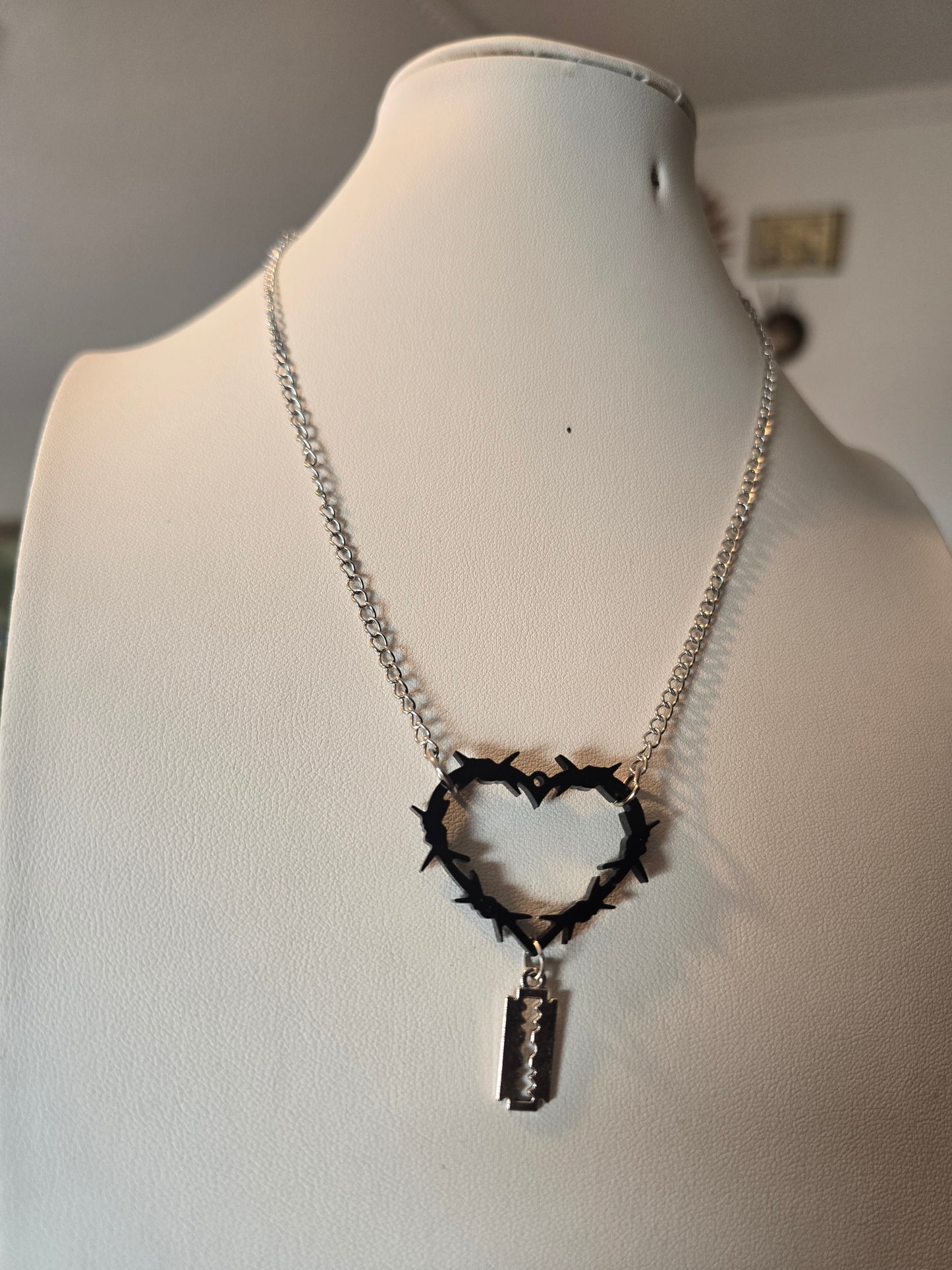 Kette "Stacheldraht" (schwarz)